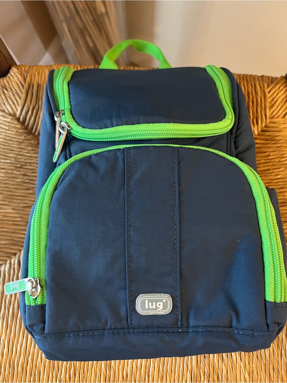 Lug Caddy Vertical Toiletry Bag Crossbody Navy Blue Lime Green Trim Travel - Picture 3 of 15